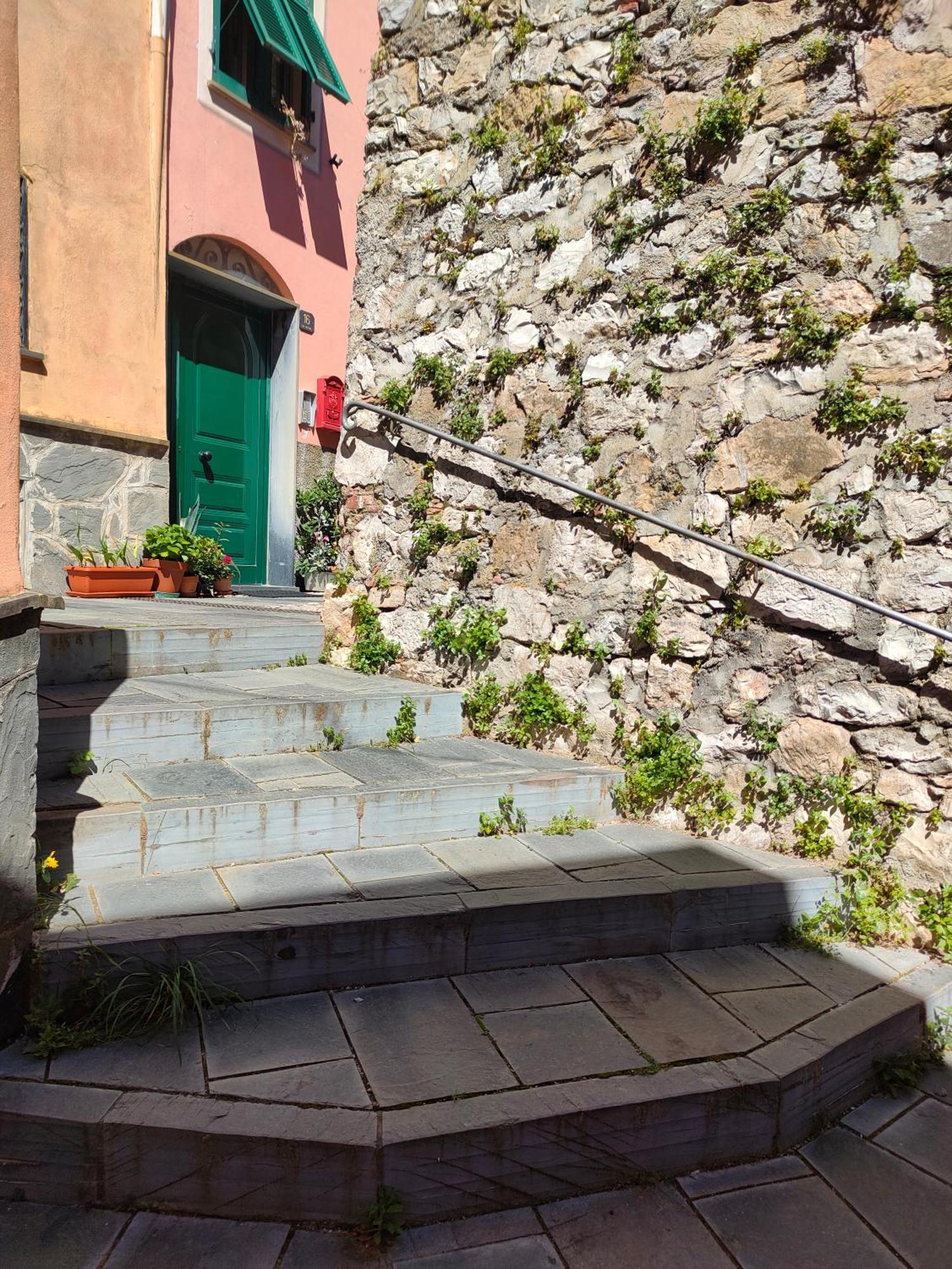 Camera Tra Le Cinque Terre, Camogli E Portofino. Vista Valle E Scorcio Mare All'Orizzonte Castiglione Chiavarese Luaran gambar
