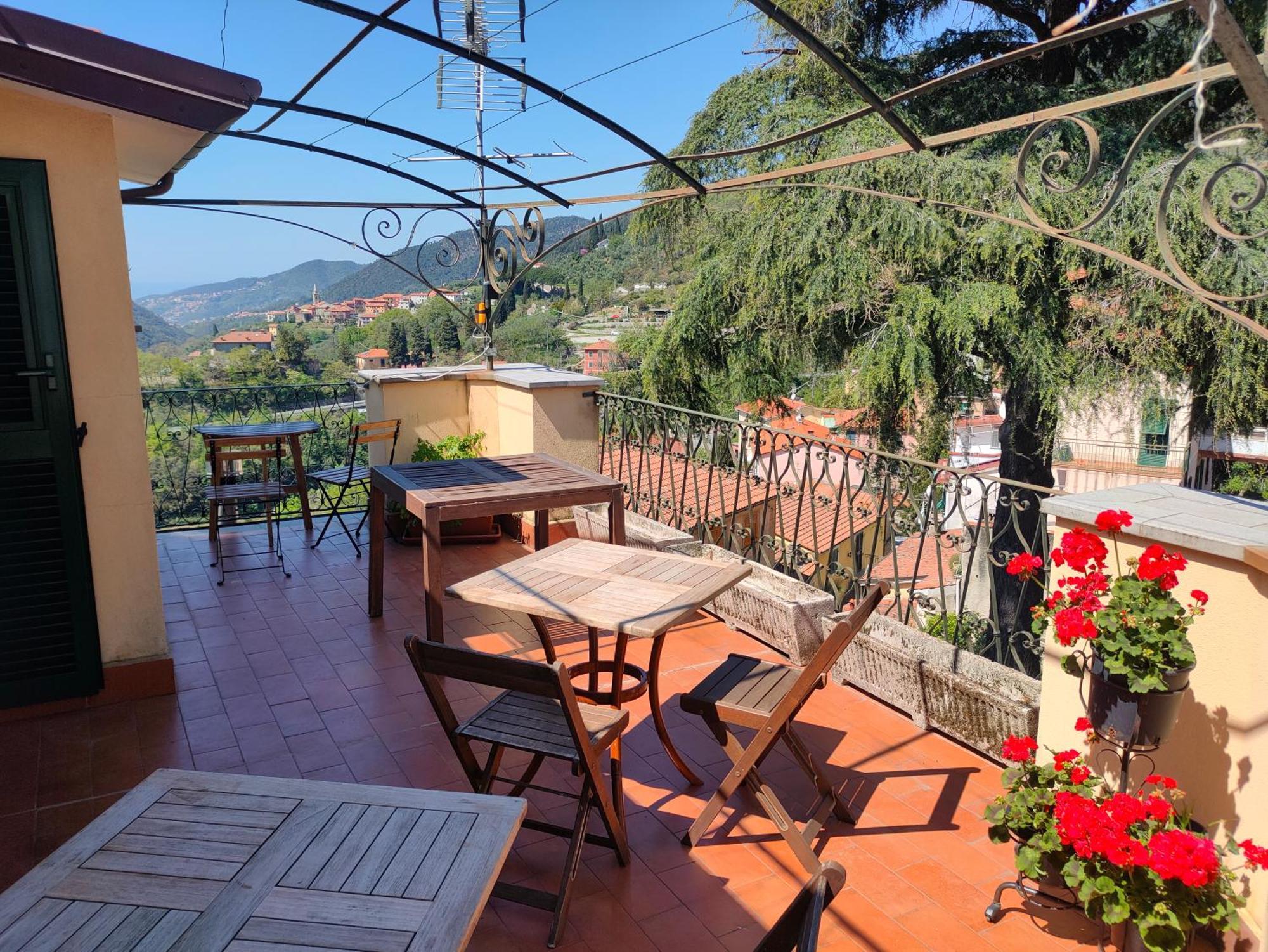 Camera Tra Le Cinque Terre, Camogli E Portofino. Vista Valle E Scorcio Mare All'Orizzonte Castiglione Chiavarese Luaran gambar